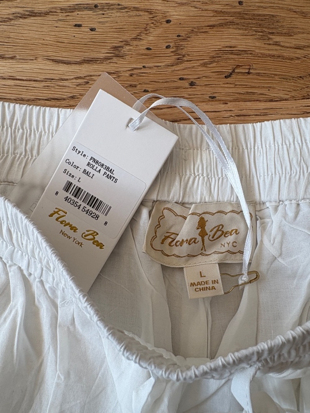 NWT Flora Bea NYC Rolla Pants. Size Large - Picture 6 of 6
